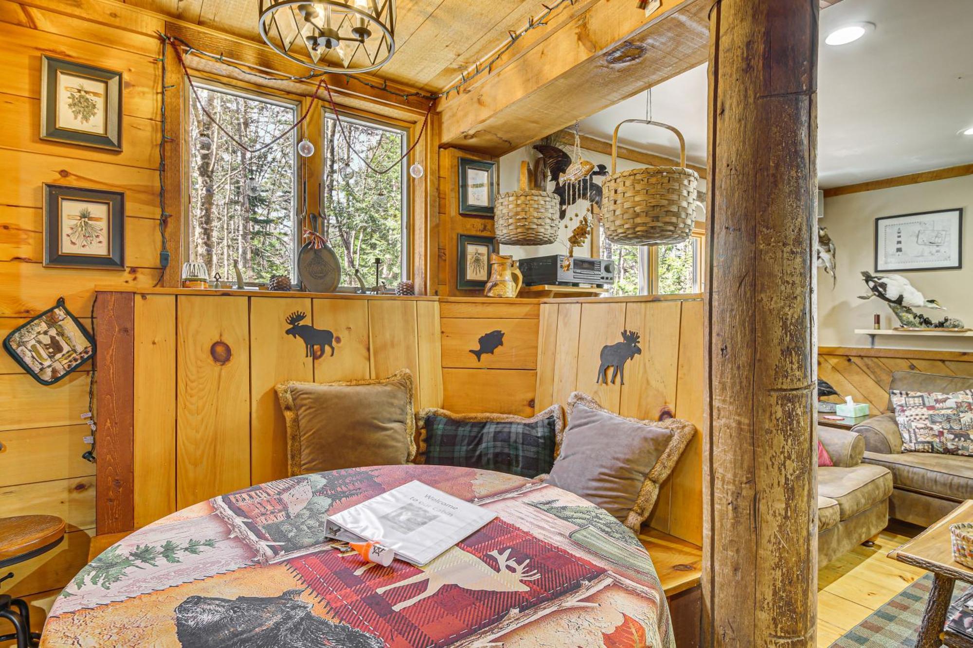 Rustic Searsport Cabin Loft And Sunroom On 10 Acres Dış mekan fotoğraf