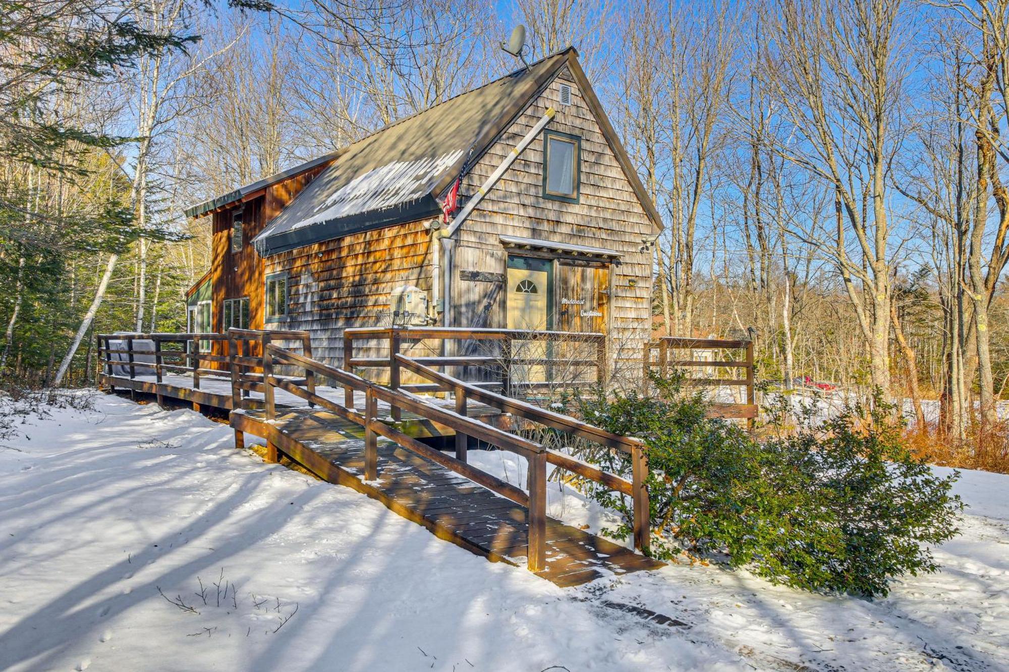 Rustic Searsport Cabin Loft And Sunroom On 10 Acres Dış mekan fotoğraf