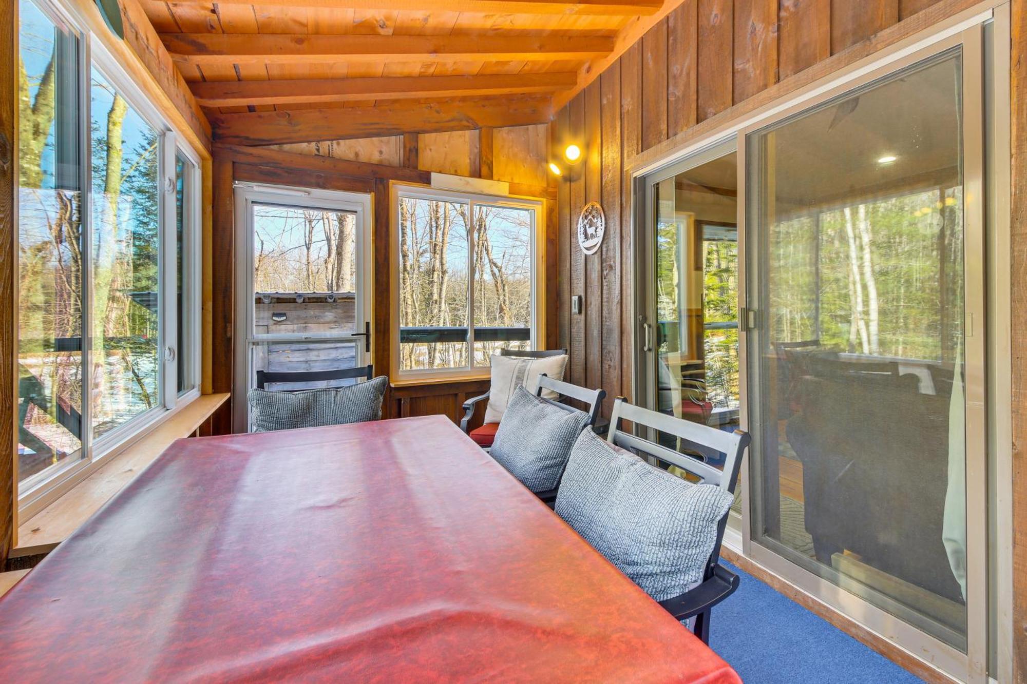 Rustic Searsport Cabin Loft And Sunroom On 10 Acres Dış mekan fotoğraf
